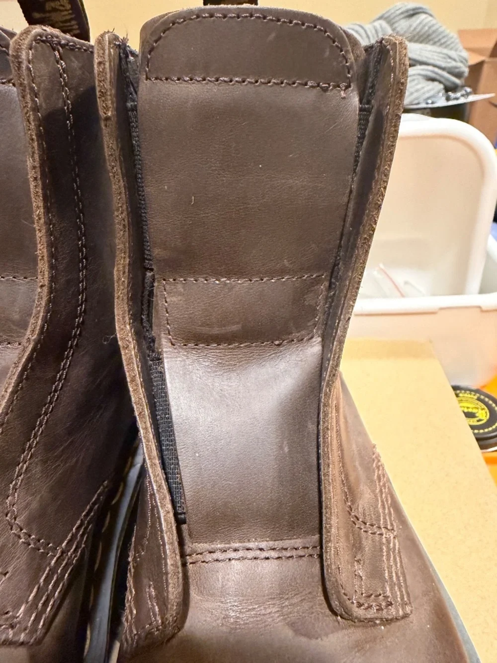 Dr Marten’s Zebzag Laceless Dark Brown Leather Boots, US 6